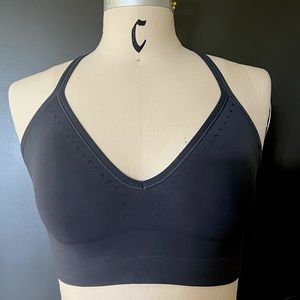SPANX seamless Vnk bralette - new - tried on only